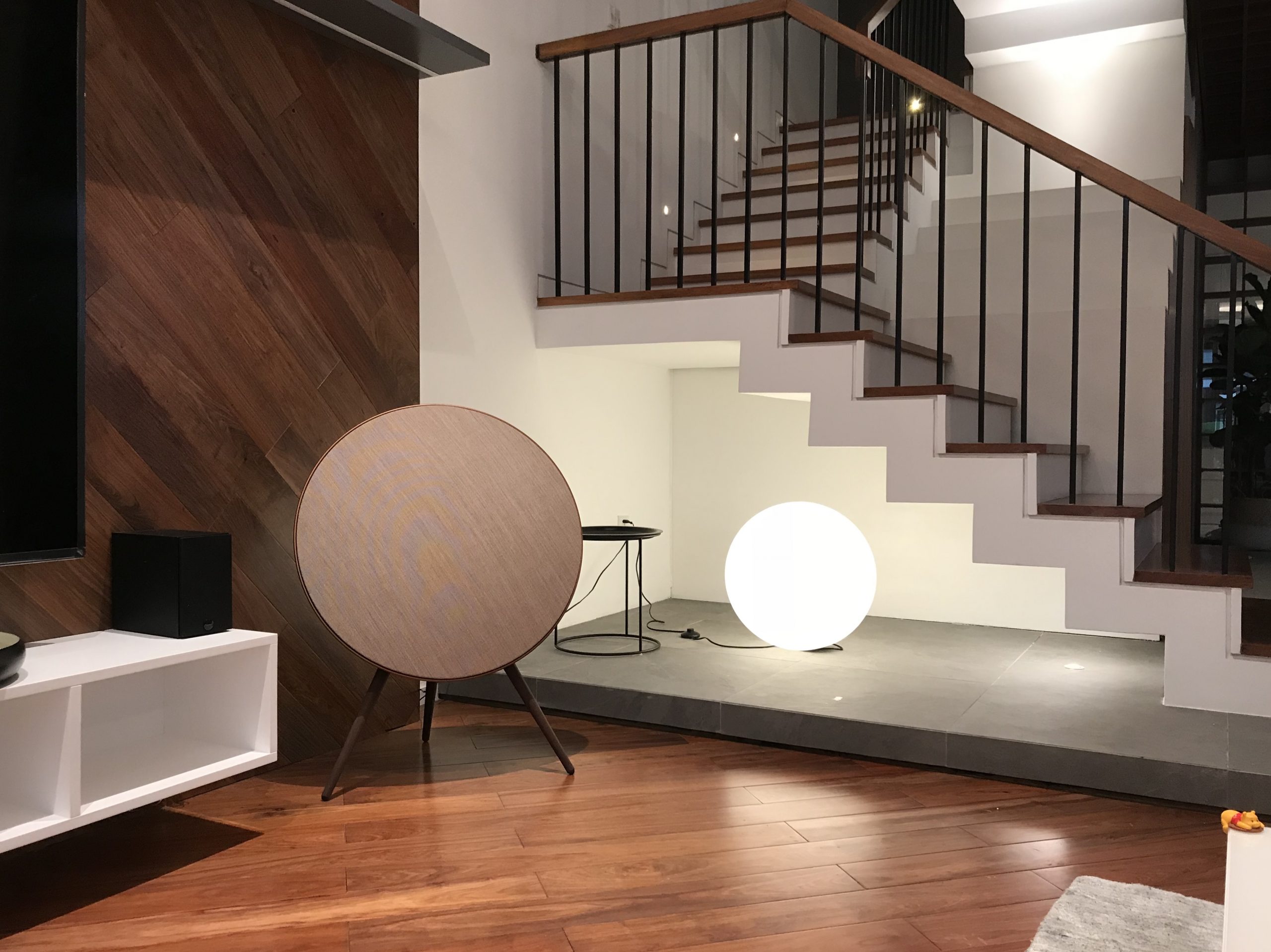 REVIEW: LOA B&O BEOPLAY A9 MK4 BÀY ĐÂU CŨNG ĐẸP 