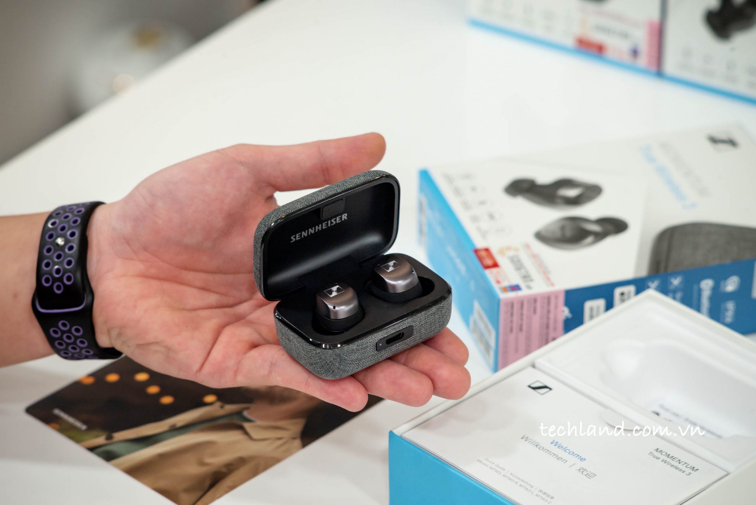 TAI NGHE KHÔNG DÂY SENNHEISER MOMENTUM TRUE WIRELESS 3: MỨC GIÁ HẤP DẪN VỚI NHIỀU NÂNG CẤP CẢI TIẾN